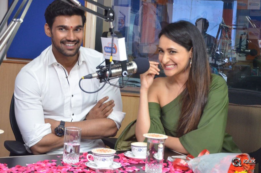 Jaya-Janaki-Nayaka-Movie-Team-At-Radio-City